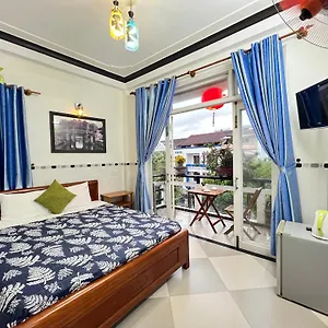 Phuc Bao Center Local - 3 Mins Walk To Old Town Accommodatie bij particulieren