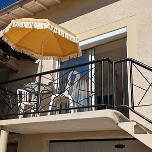 Comme A La Maison , Clonas-sur-Vareze Frankrijk